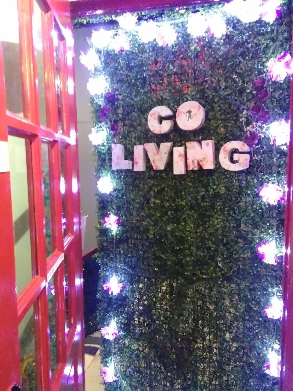 Co.Living Hostel Bandar Seri Begawan Exterior foto