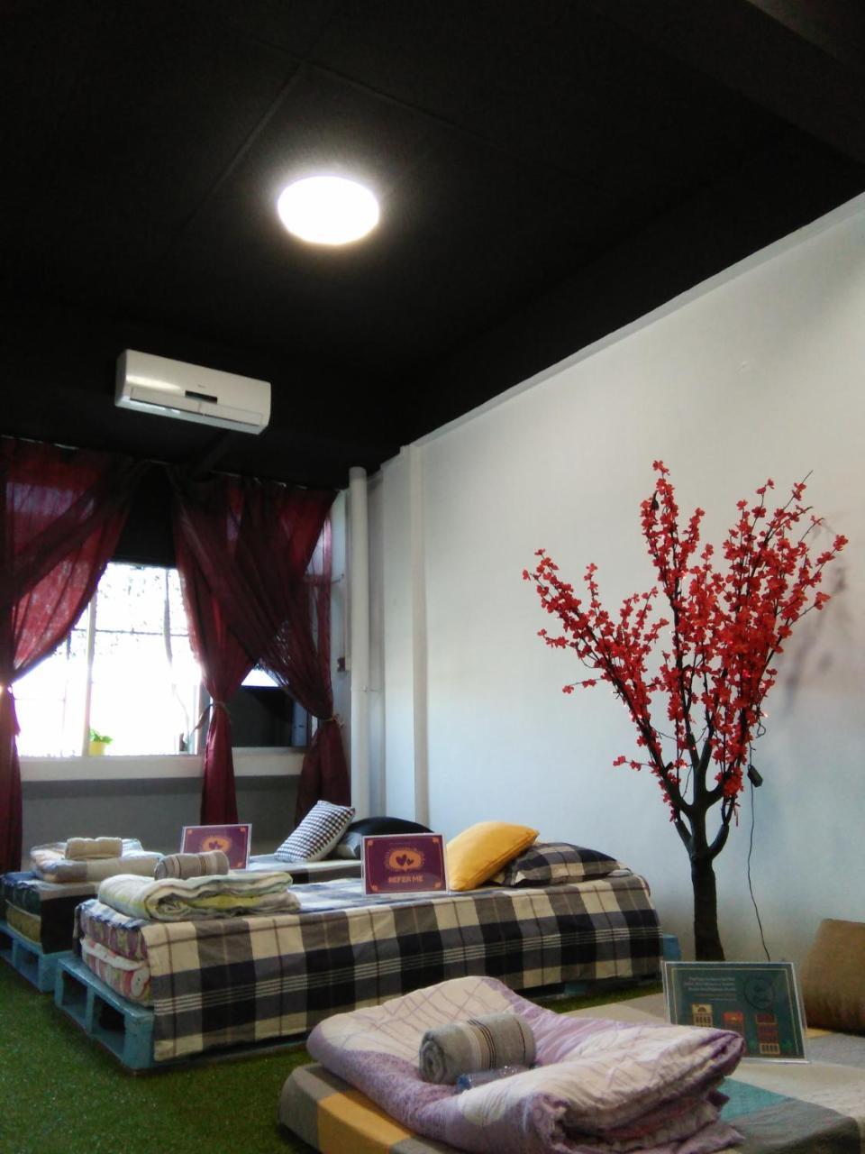 Co.Living Hostel Bandar Seri Begawan Exterior foto